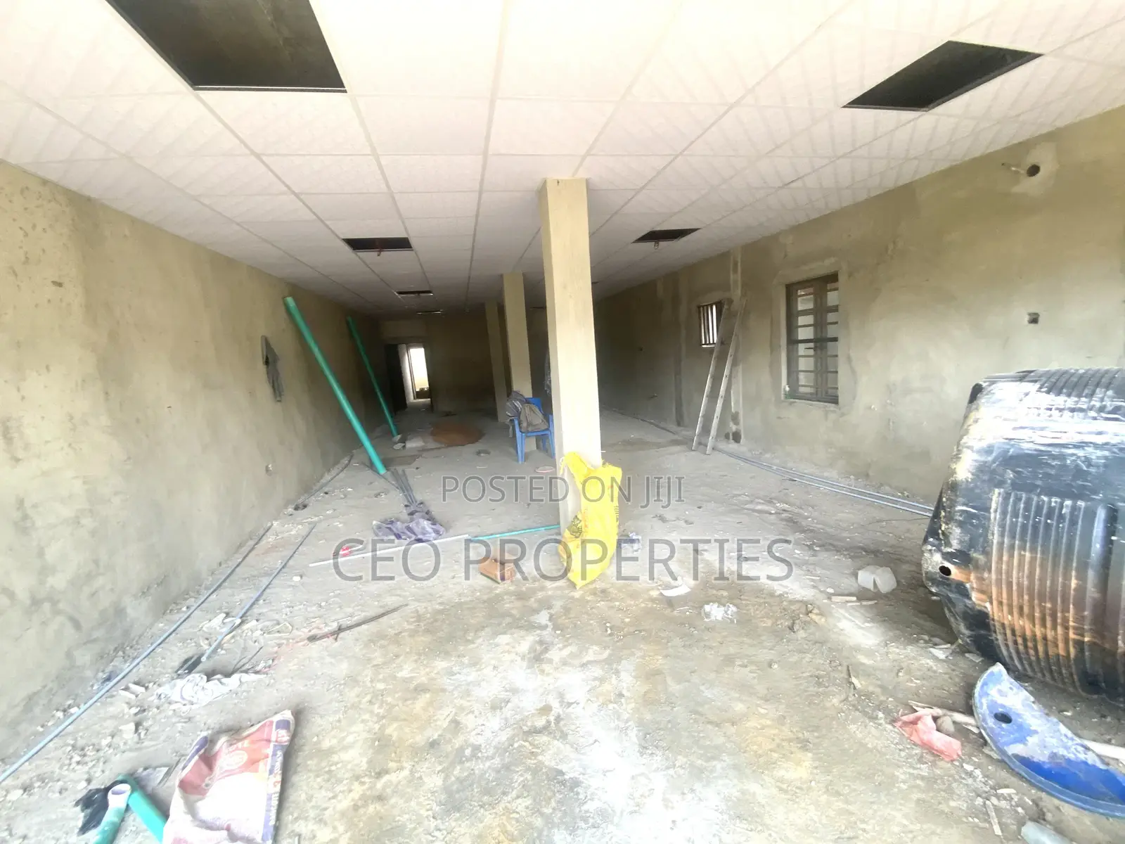 150sqm Warehouse/Store Facing Ado Road Ajah Lagos in Ado / Ajah