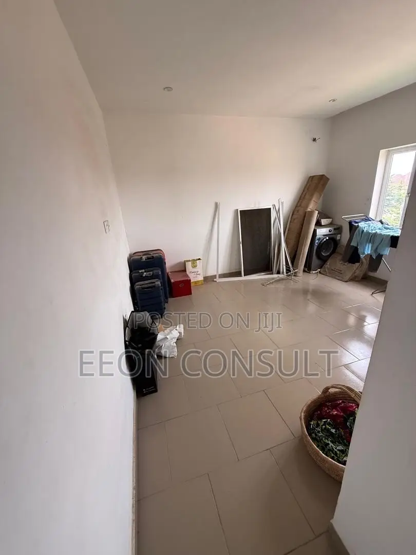 3bdrm Apartment in Belham Estate ,, Karsana for sale in Karsana