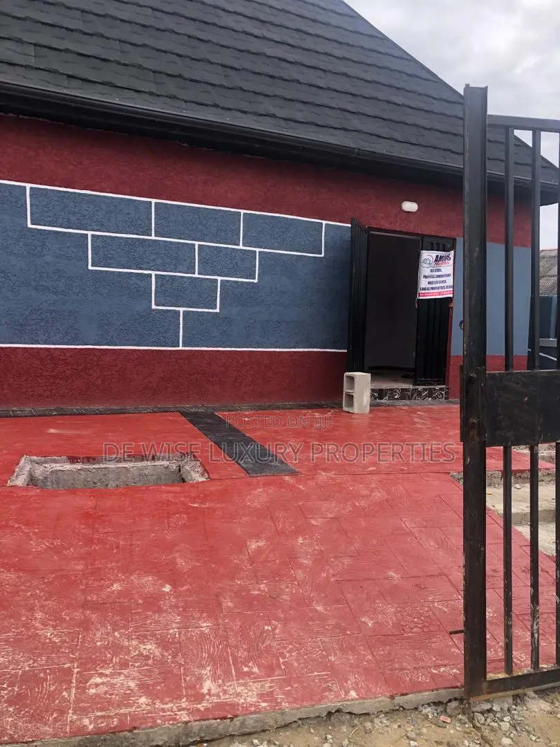 Shop to Let in Lagasa, Eputu Lagos in Mopo-Ijebu Eputu
