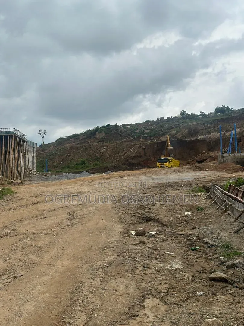 300sqm Estate Land for 5 Bedroom Terrace Duplex + BQ in Zone B