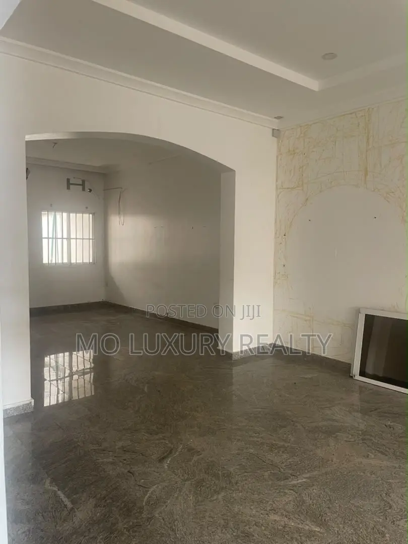 5bdrm Duplex in Lekki Phase 1 for rent in Lekki Phase 1