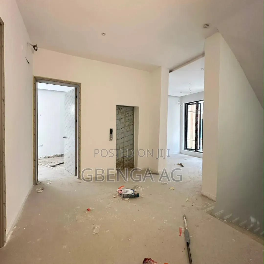 4bdrm Duplex in Ikoyi Lagos for sale in Old Ikoyi