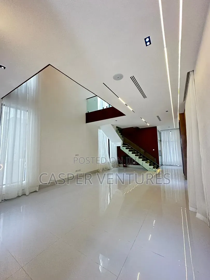 5bdrm Duplex in Orchid, Lekki Phase 2 for sale in Lekki Phase 2