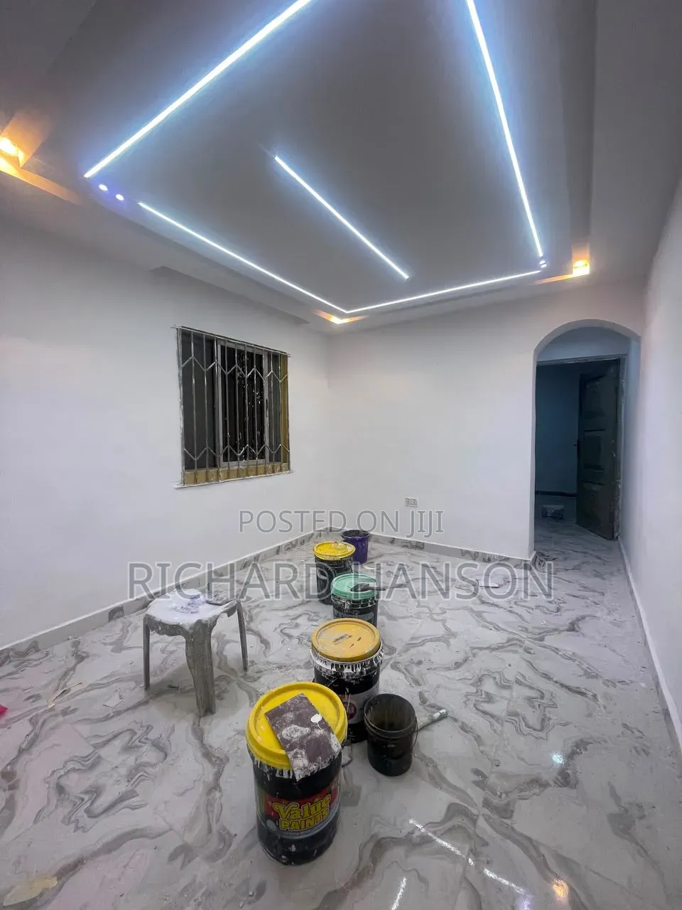 4bdrm Duplex in Secured, Agungi for rent in Agungi