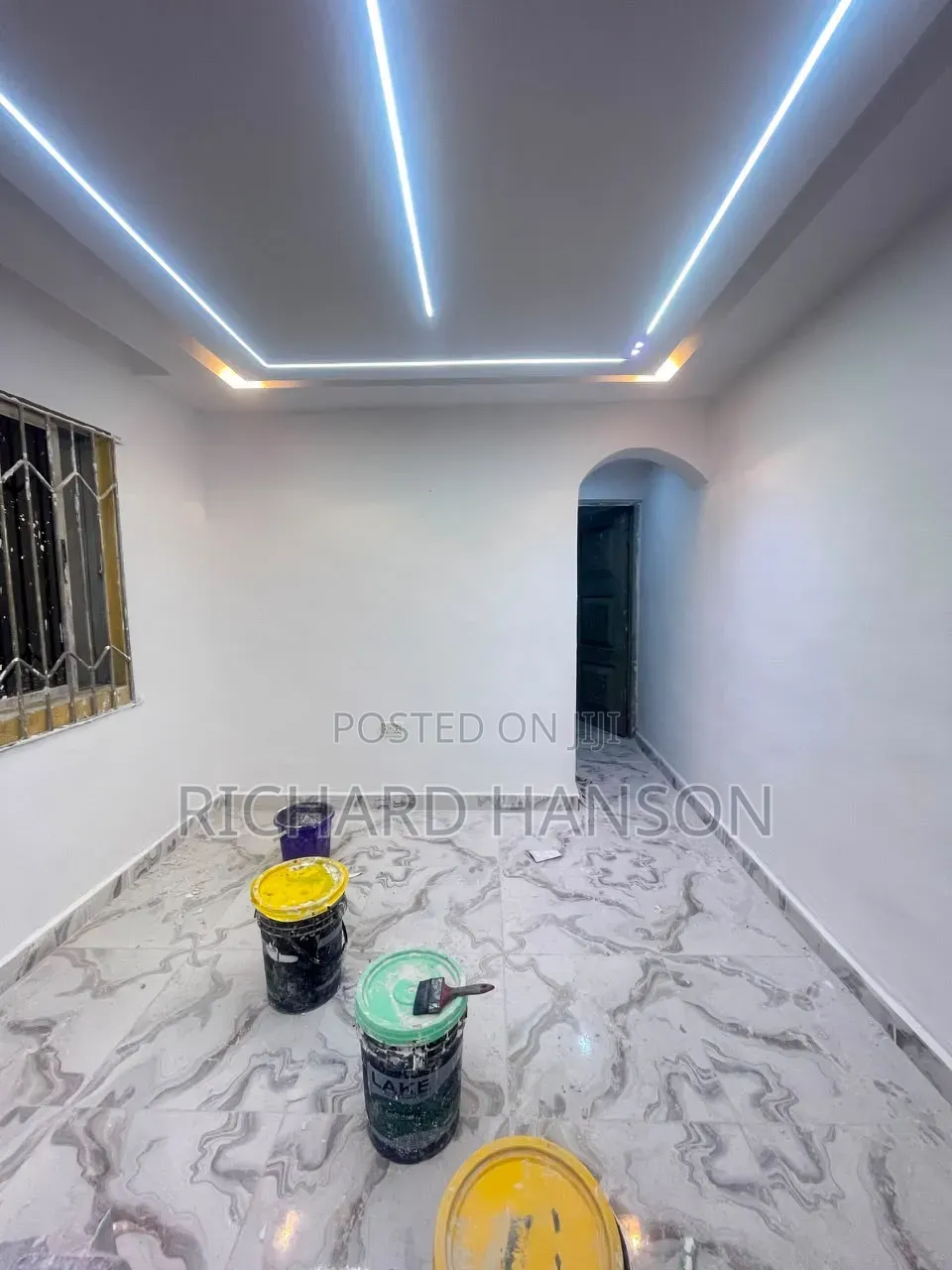 4bdrm Duplex in Secured, Agungi for rent in Agungi