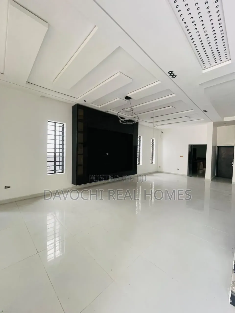 5bdrm Duplex in Sangotedo for sale in Sangotedo