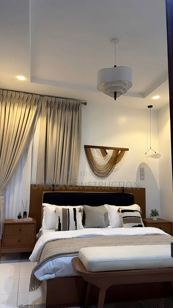 Classic 2-Bedroom Shortlet Apartment in Guzape District