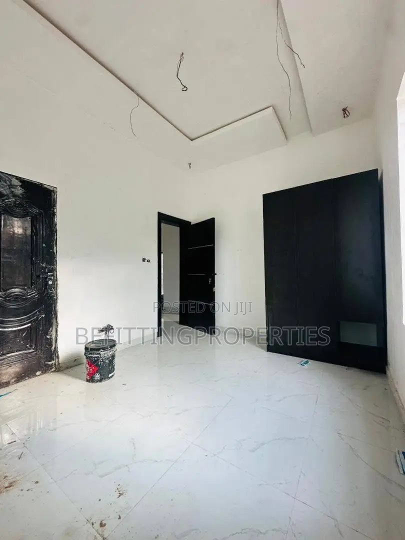 2bdrm Apartment in Ogba for sale in Ogba