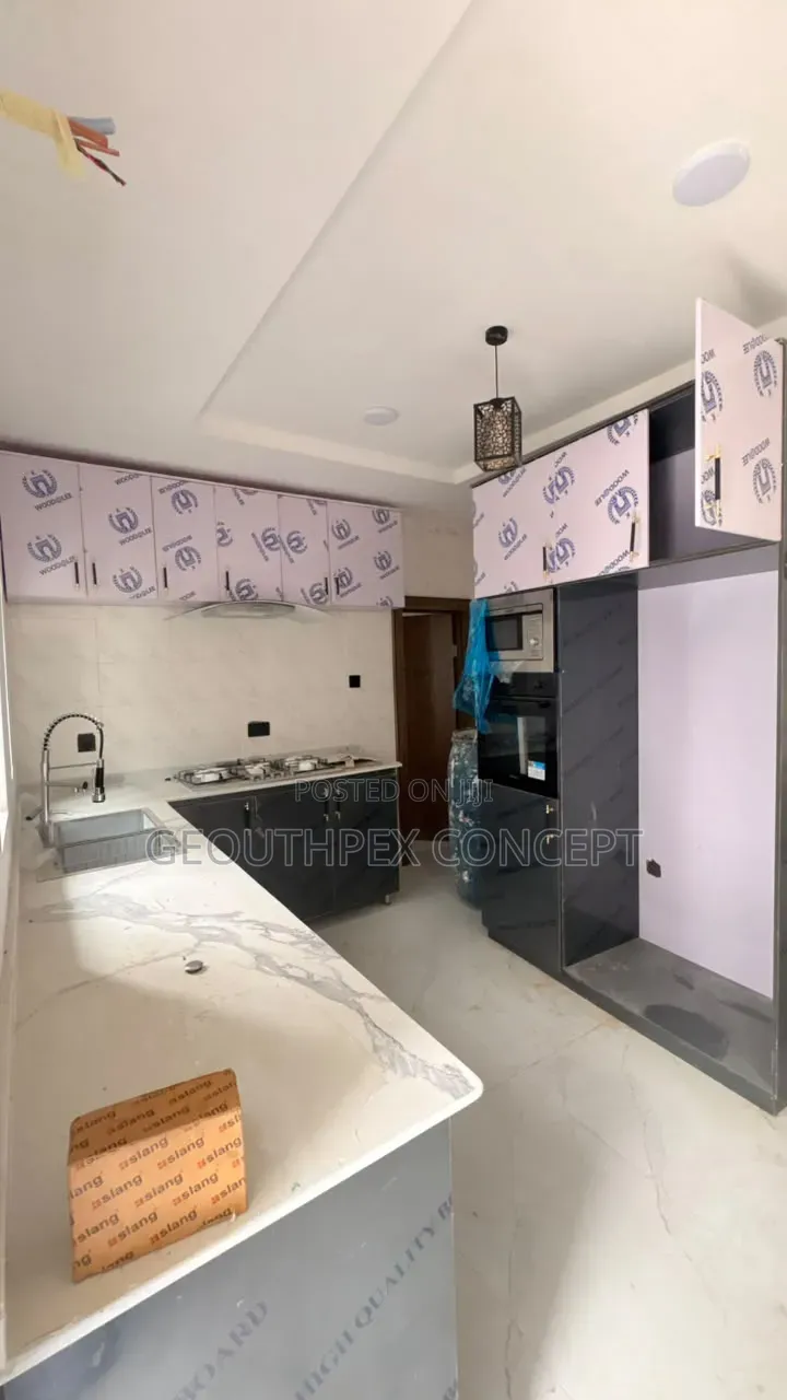 4bdrm Duplex in Engr. Lere Adigun, Basorun for sale in Basorun