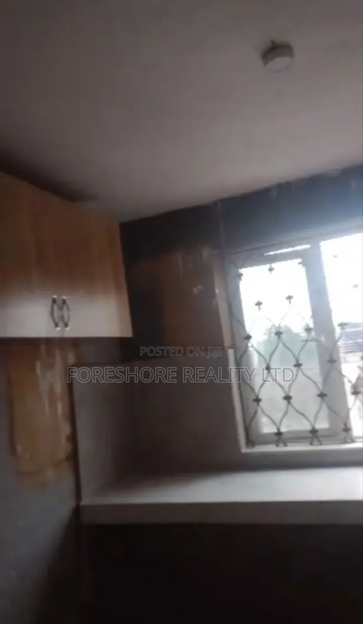 3bdrm Apartment in Ketu Ikosi for rent in Agboyi/Ketu