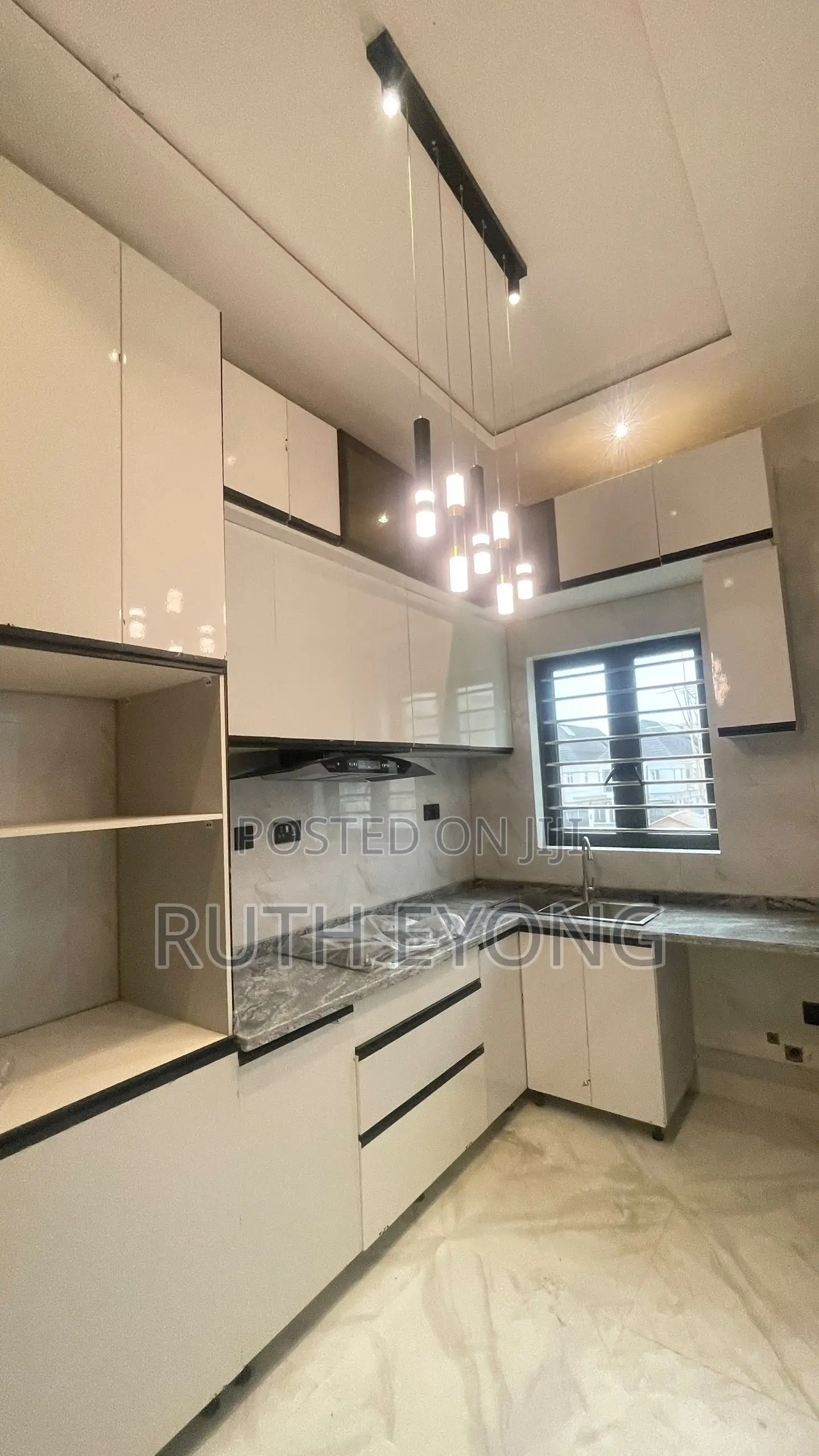 2bdrm Apartment in Lekki Scheme 2 for sale in Abraham Adesanya Estate