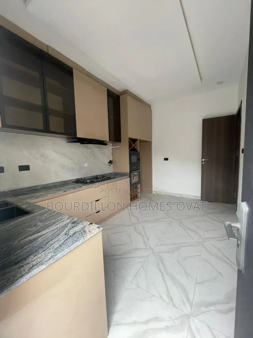 4bdrm Duplex in Abraham Adesanya for sale in Abraham Adesanya Estate