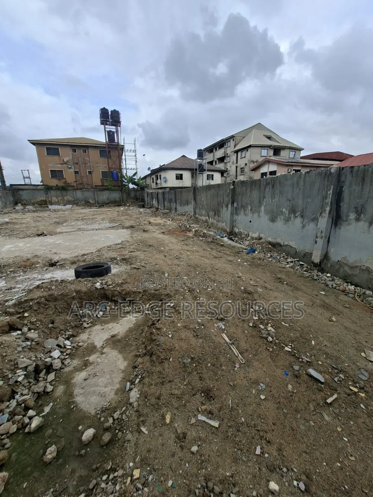 Dry Full Plot Suitable for Both Residential and Commercial Use in Ago Palace