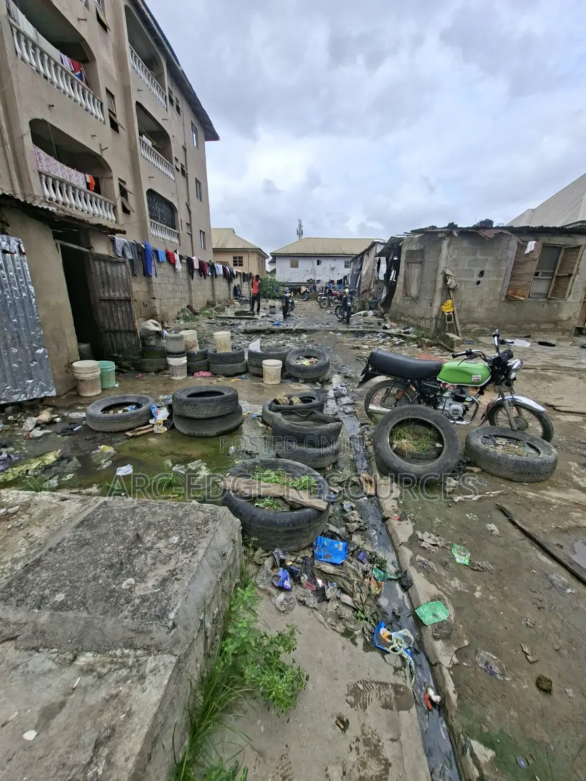 Dry Residential Full Plot in Ago Palace