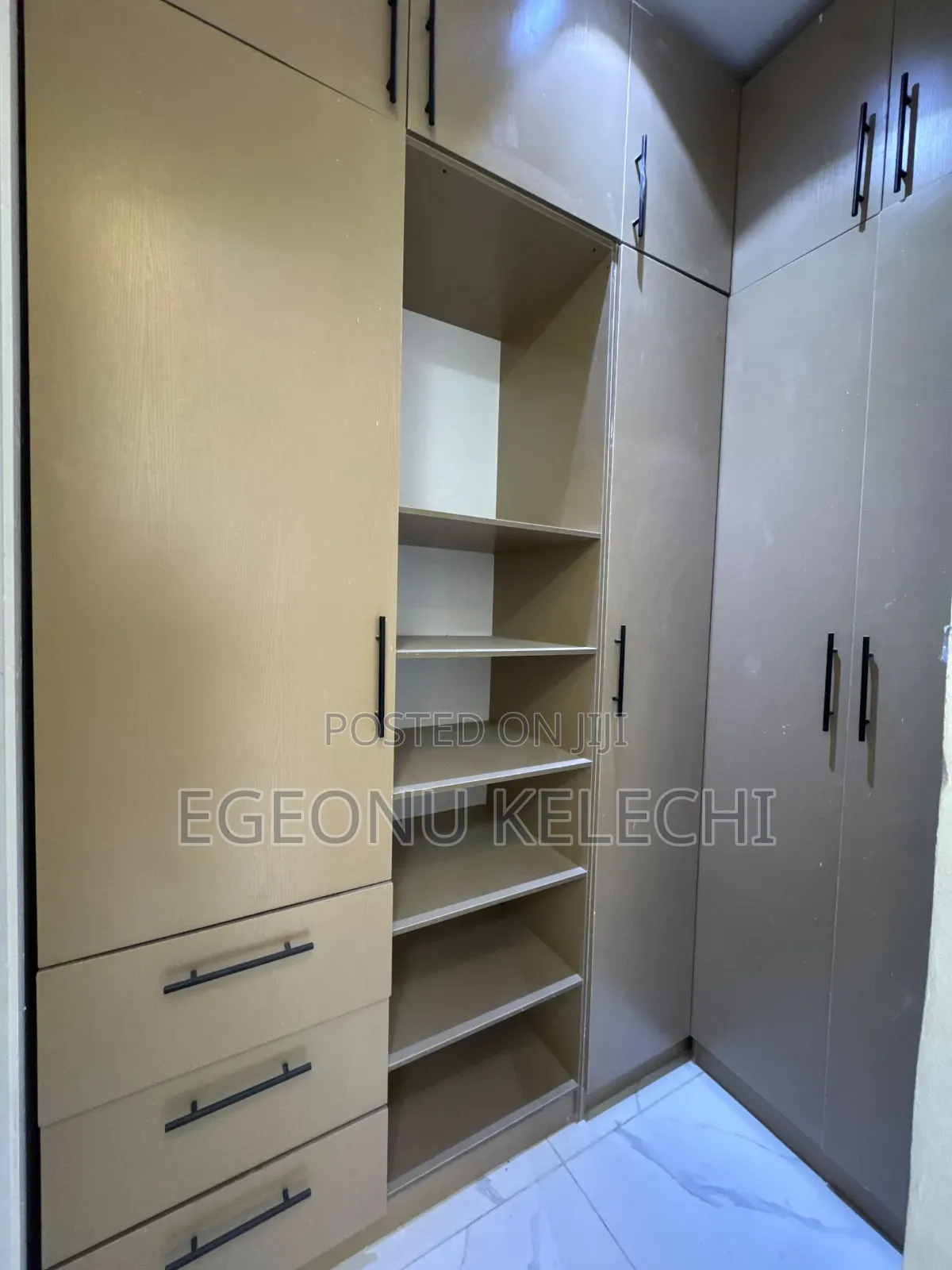 4bdrm Duplex in Ikota for sale in Ikota