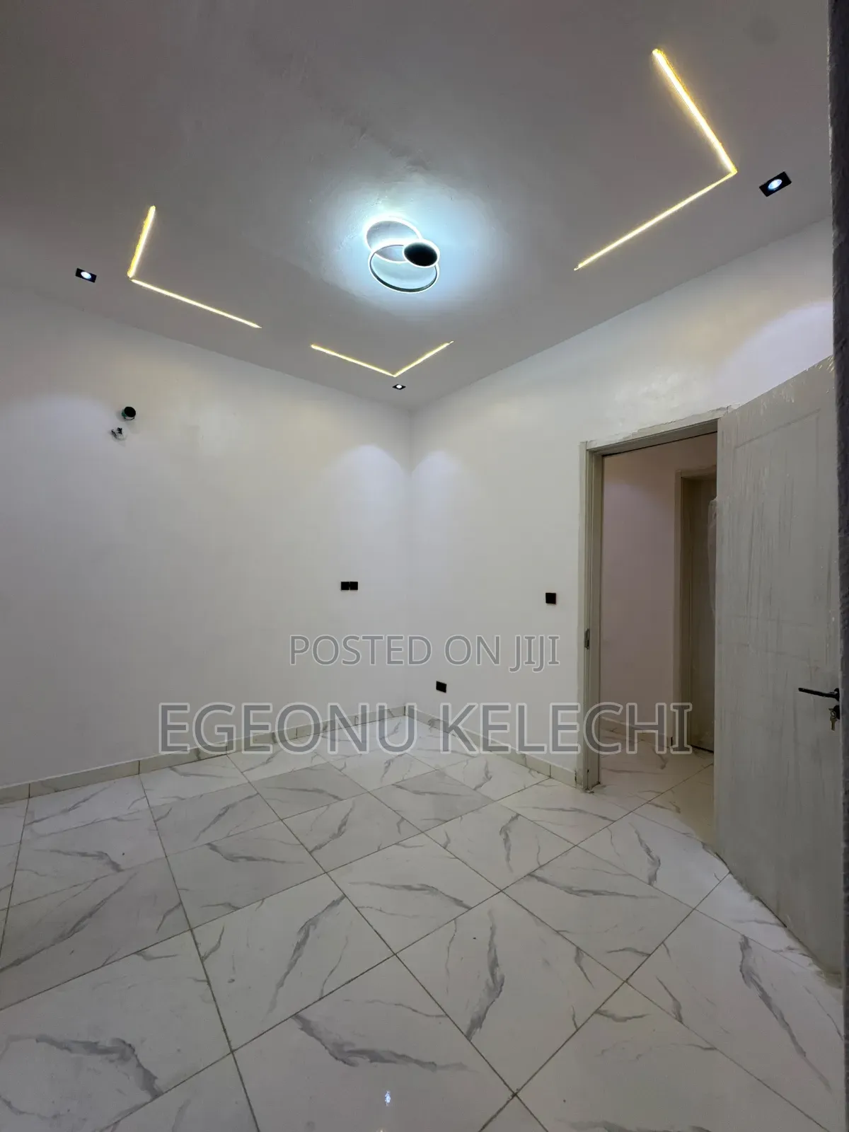 4bdrm Duplex in Ikota for sale in Ikota