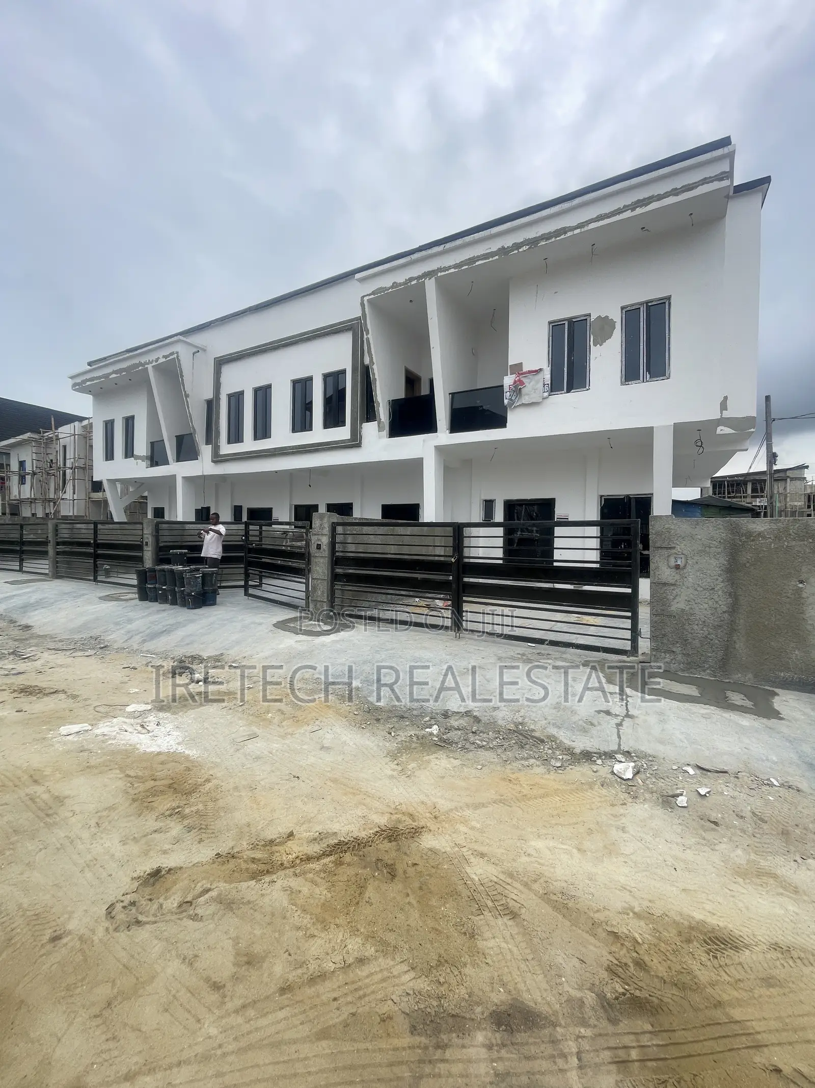 2bdrm Townhouse/Terrace in Sangotedo for Sale in Sangotedo