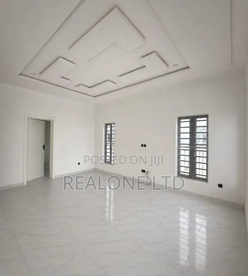 1bdrm Room & Parlour in Ikota for rent in Ikota