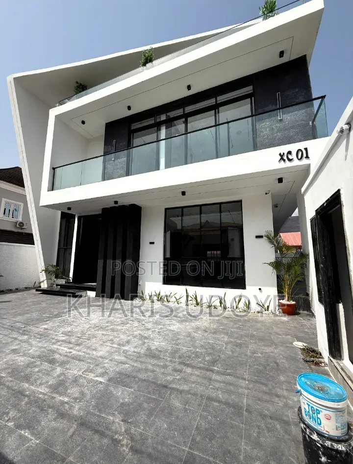 Furnished 5bdrm Duplex in Peninsula Garden for sale in Peninsula Estate