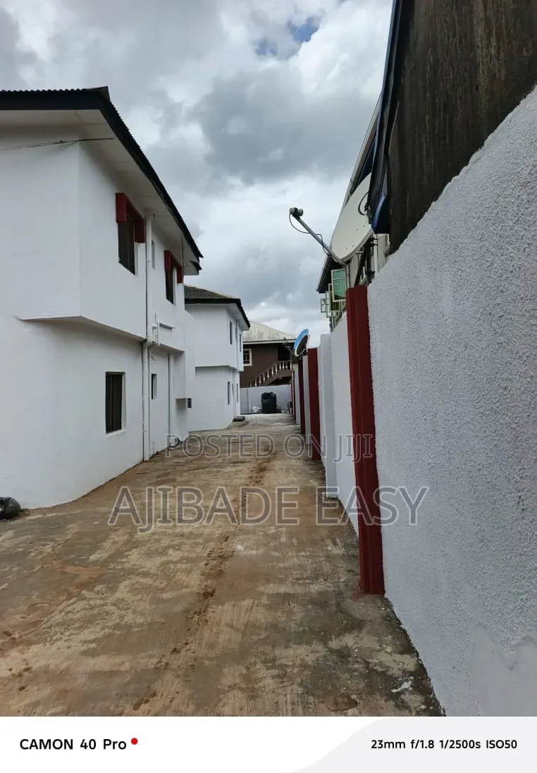 12bdrm Block of Flats in Igando / Ikotun/Igando for sale in Igando / Ikotun/Igando