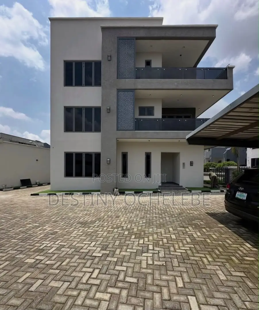 5bdrm Duplex in Wuye for sale in Wuye