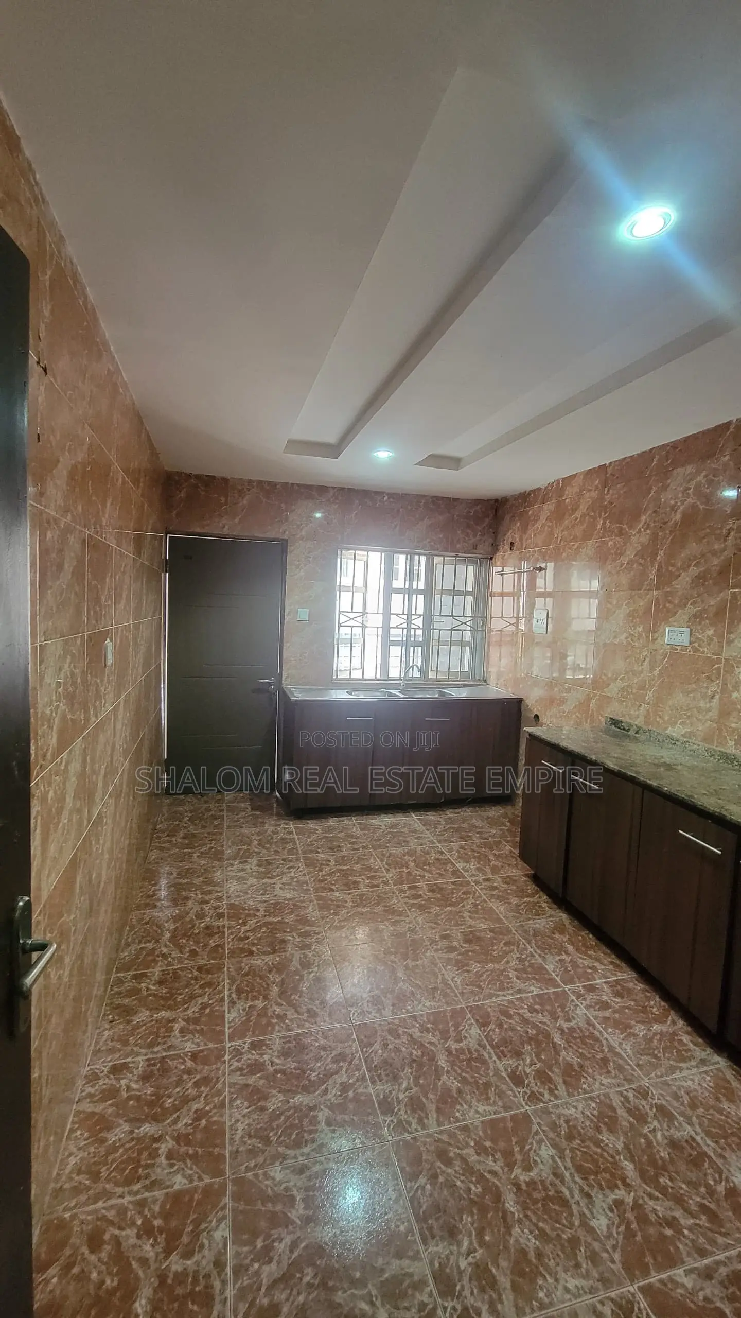 3bdrm Apartment in Magodo Phase 1 Lagos for rent in GRA Phase 1
