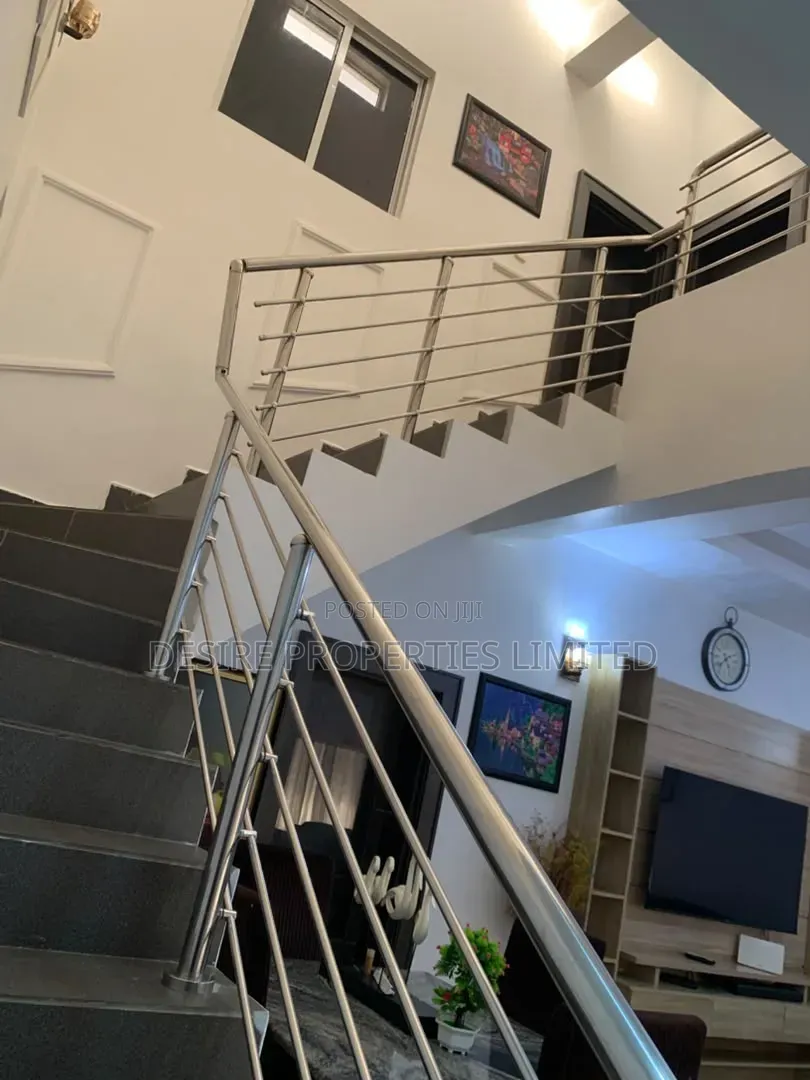 Furnished 3bdrm Townhouse / Terrace in Paradise Estate, Life Camp in Life Camp