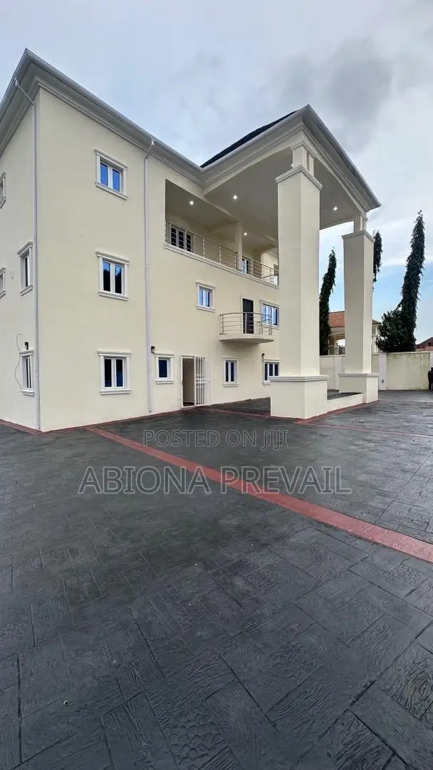 10-Unit Apartment Building in Lokogoma