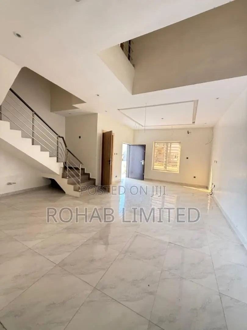 Furnished 3bdrm Duplex in Capital Terrace, Lekki Expressway for sale in Lekki Expressway