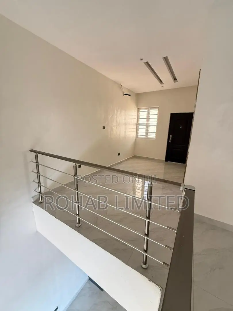 Furnished 3bdrm Duplex in Capital Terrace, Lekki Expressway for sale in Lekki Expressway