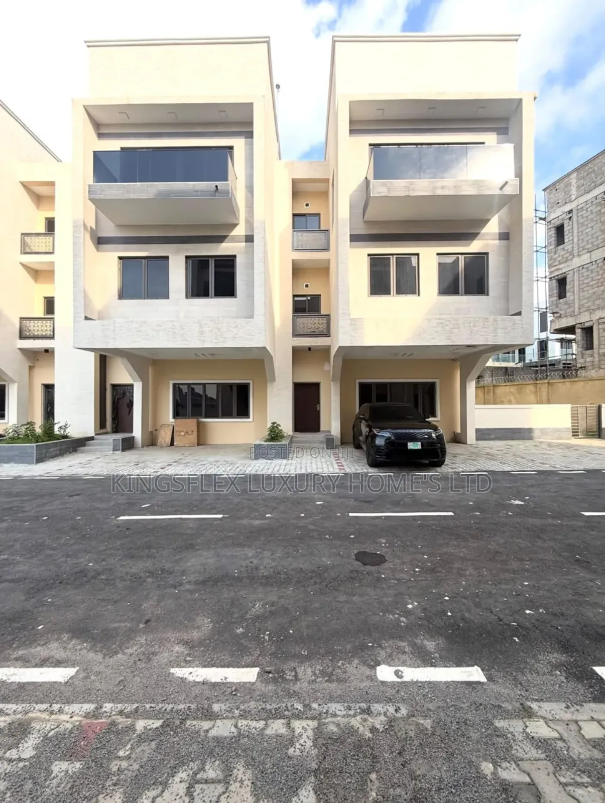 4bdrm Townhouse/Terrace in Estate, Guzape District for sale in Guzape District
