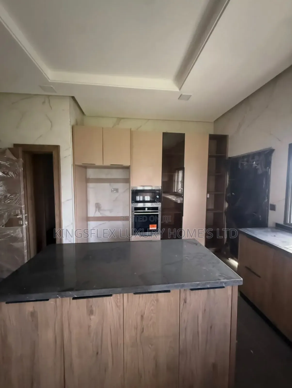 4bdrm Townhouse/Terrace in Estate, Guzape District for sale in Guzape District