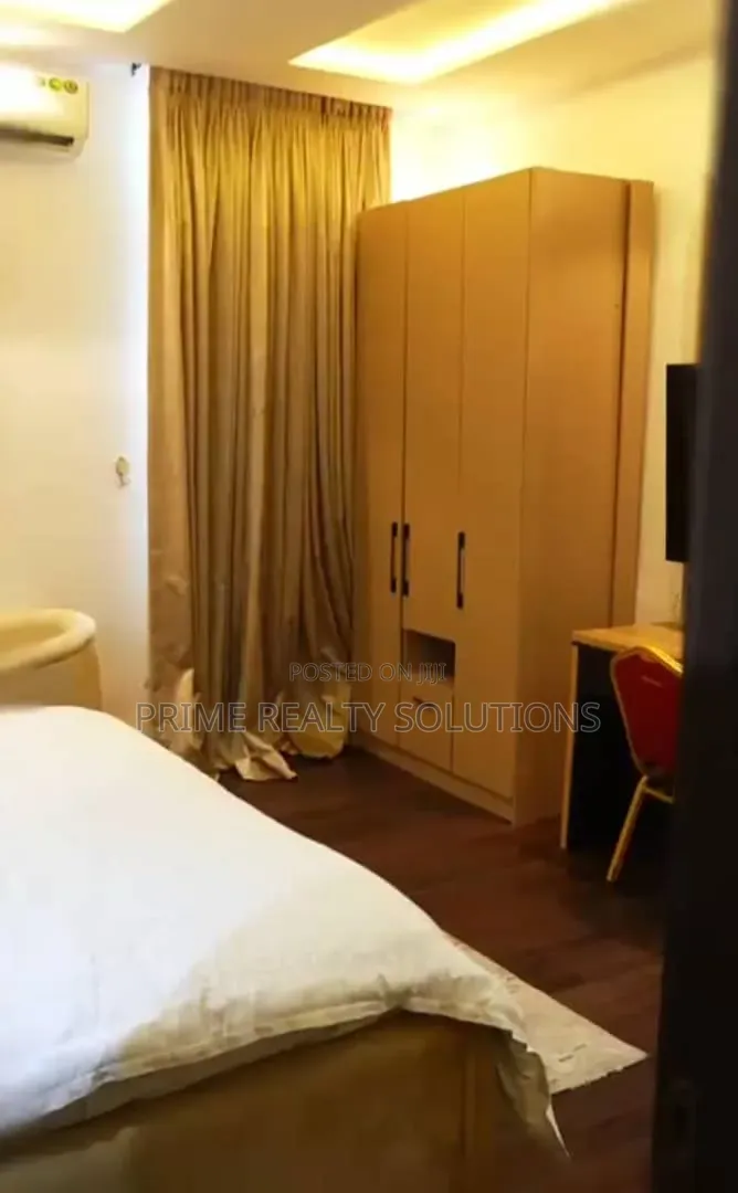 Luxury 2/3bedroom in Lekki Phase 1