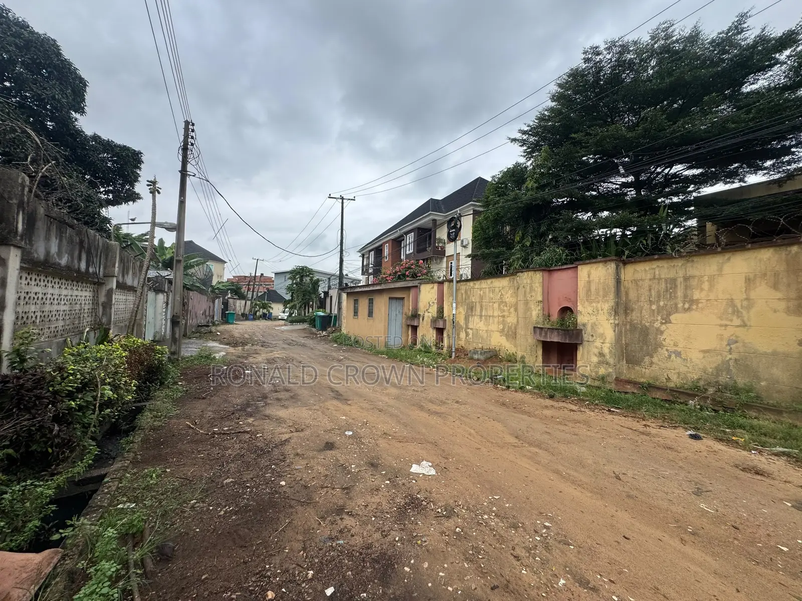 Land Measuring 1890sqm With Demolishable Structure at Ilupeju Lagos in Coker Road
