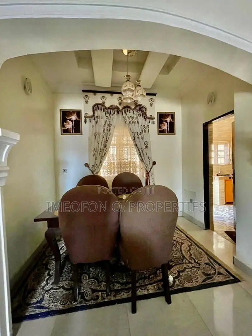 3bdrm Bungalow in Minna for sale in Minna