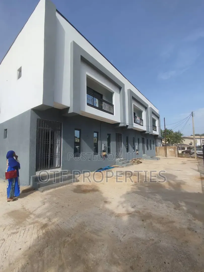 4bdrm Duplex in Area 1 Garki for rent in Area 1