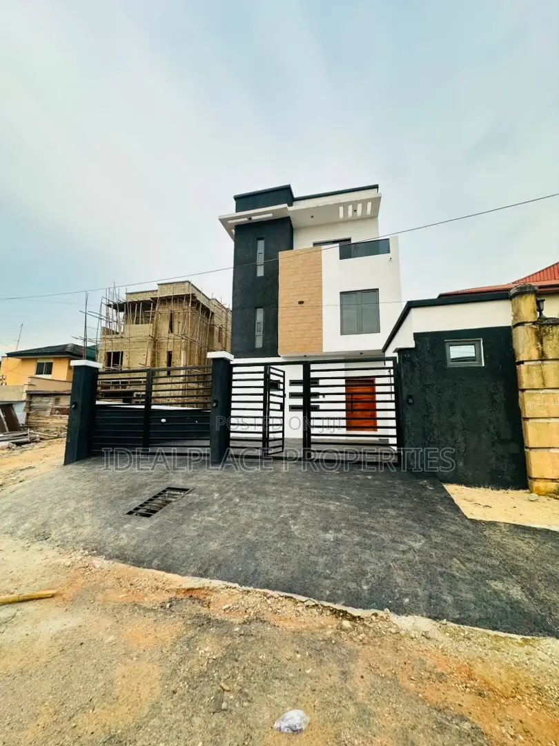 5bdrm Duplex in Gbagada for sale in Gbagada
