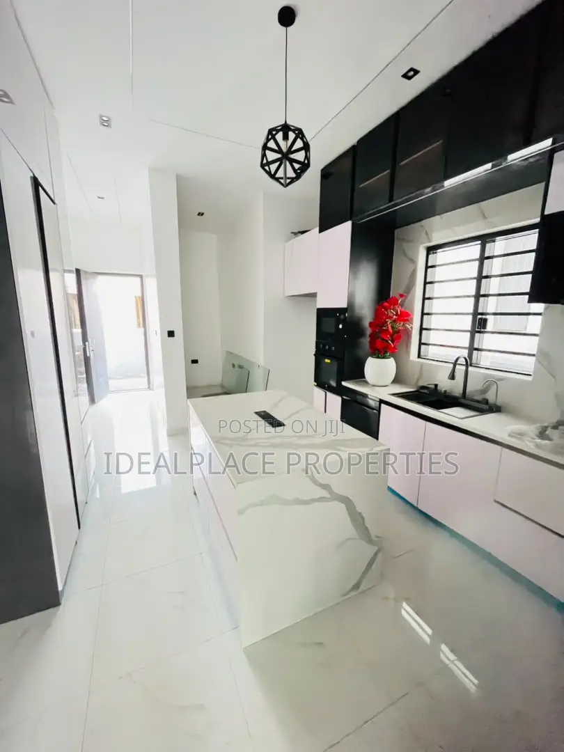 4bdrm Duplex in Obafemi-Owode for sale in Obafemi-Owode