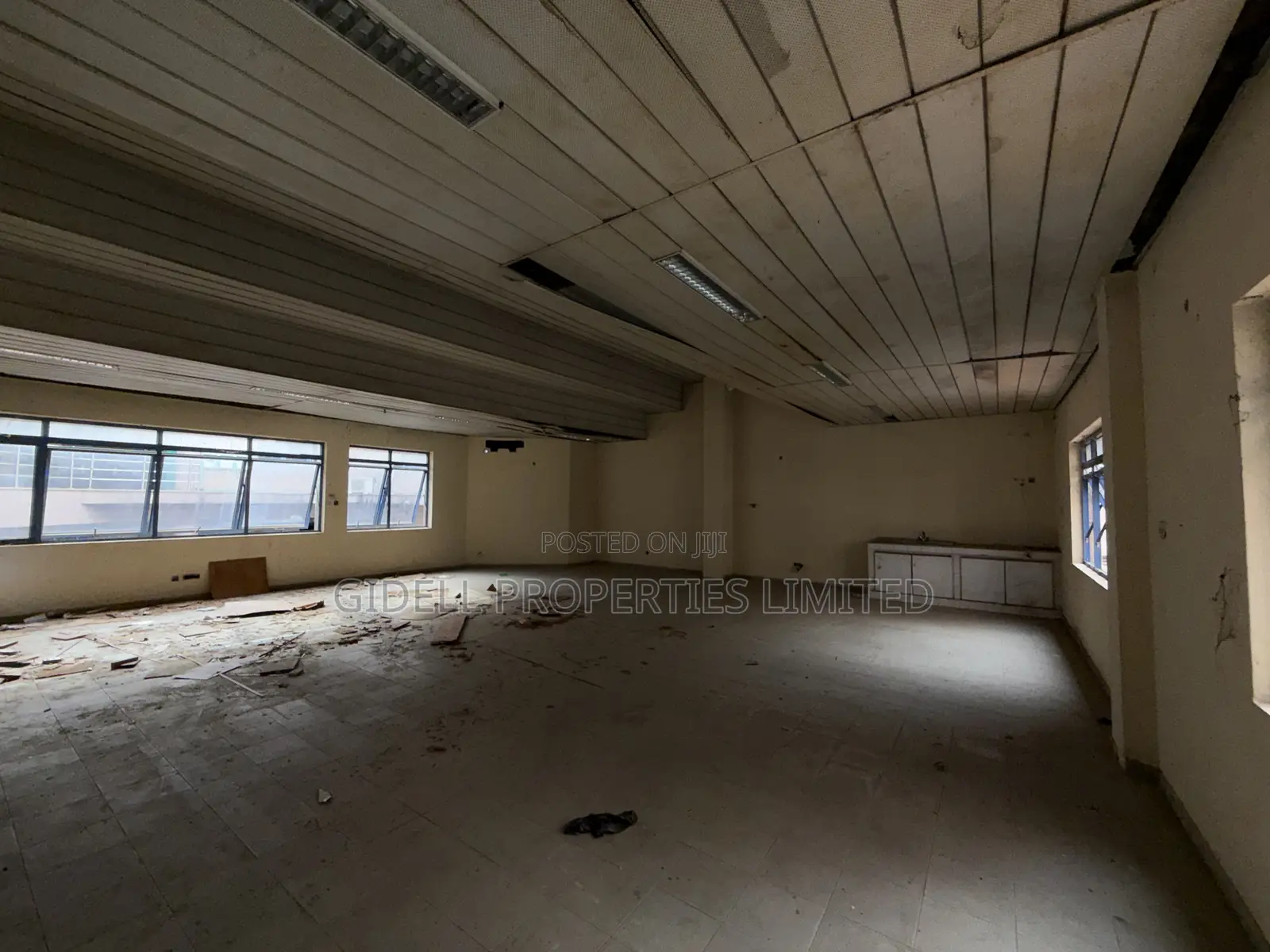 120SQM Office Space on the Second Floor in a Strategic Location in Zone 4 / Wuse