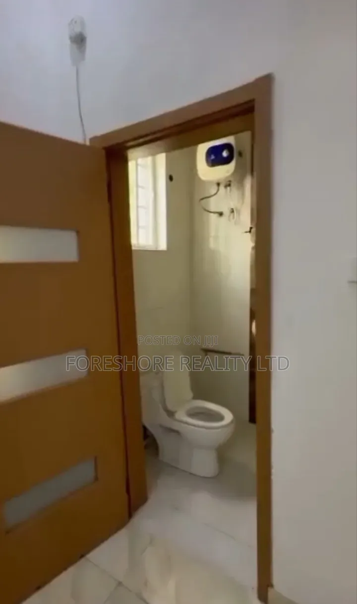 1bdrm Room & Parlour in Van Daniel, Lekki Phase 2 for rent in Lekki Phase 2