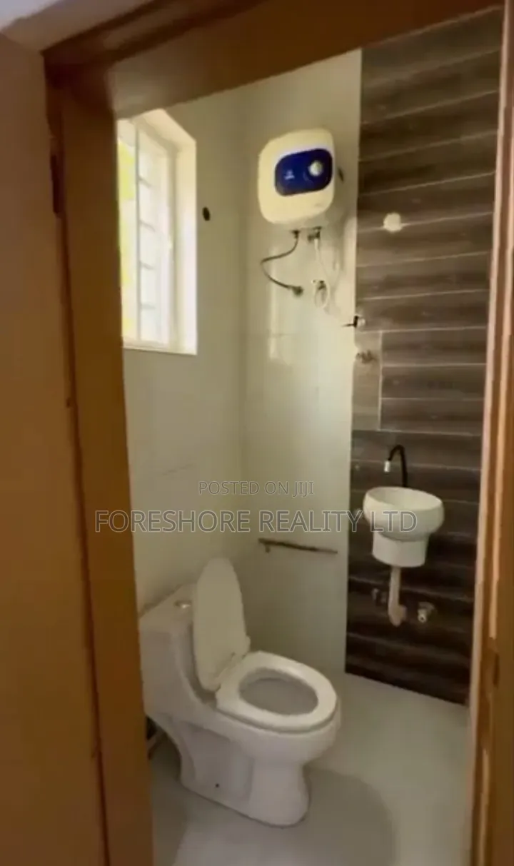 1bdrm Room & Parlour in Van Daniel, Lekki Phase 2 for rent in Lekki Phase 2