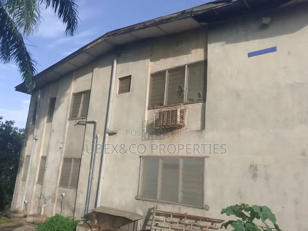 3bdrm Block of Flats in Irojo Ilesa for sale in Ilesa