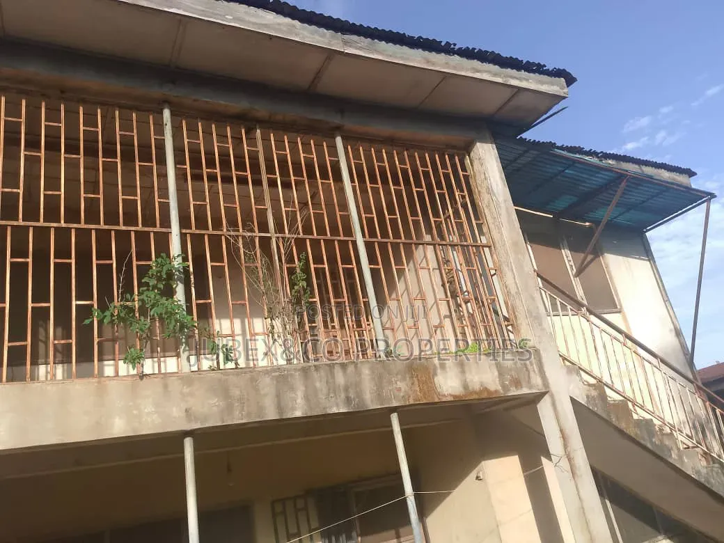 3bdrm Block of Flats in Irojo Ilesa for sale in Ilesa