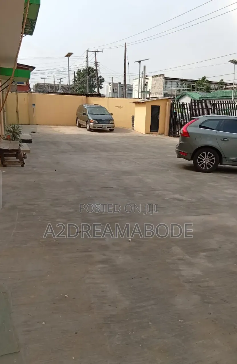 Nicely Planned 5 Bedroom Office Space in Mobolaji Bank Anthony Way
