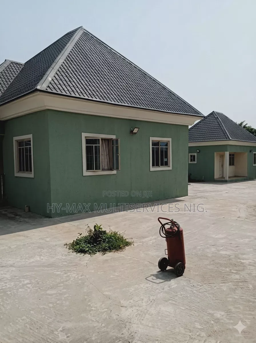 Highly Strategic 10MT Gas Plant for Lease in Mararaba, Abuja in Mararaba