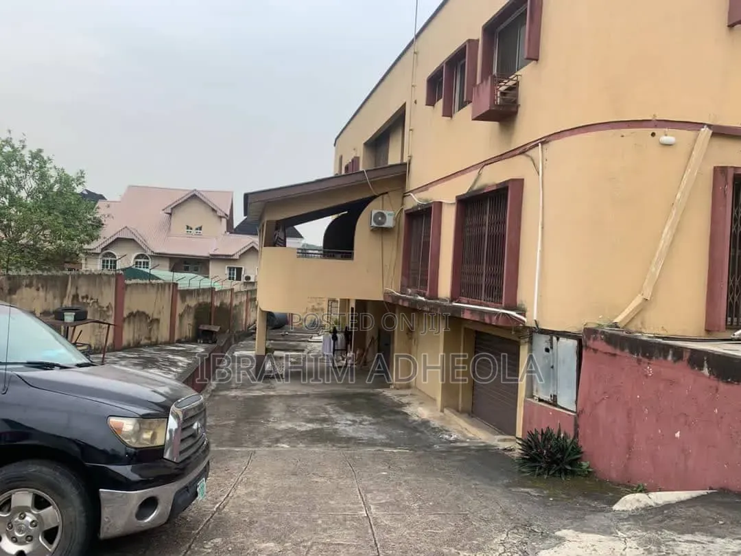 3bdrm Block of Flats in Opebi for sale in Opebi