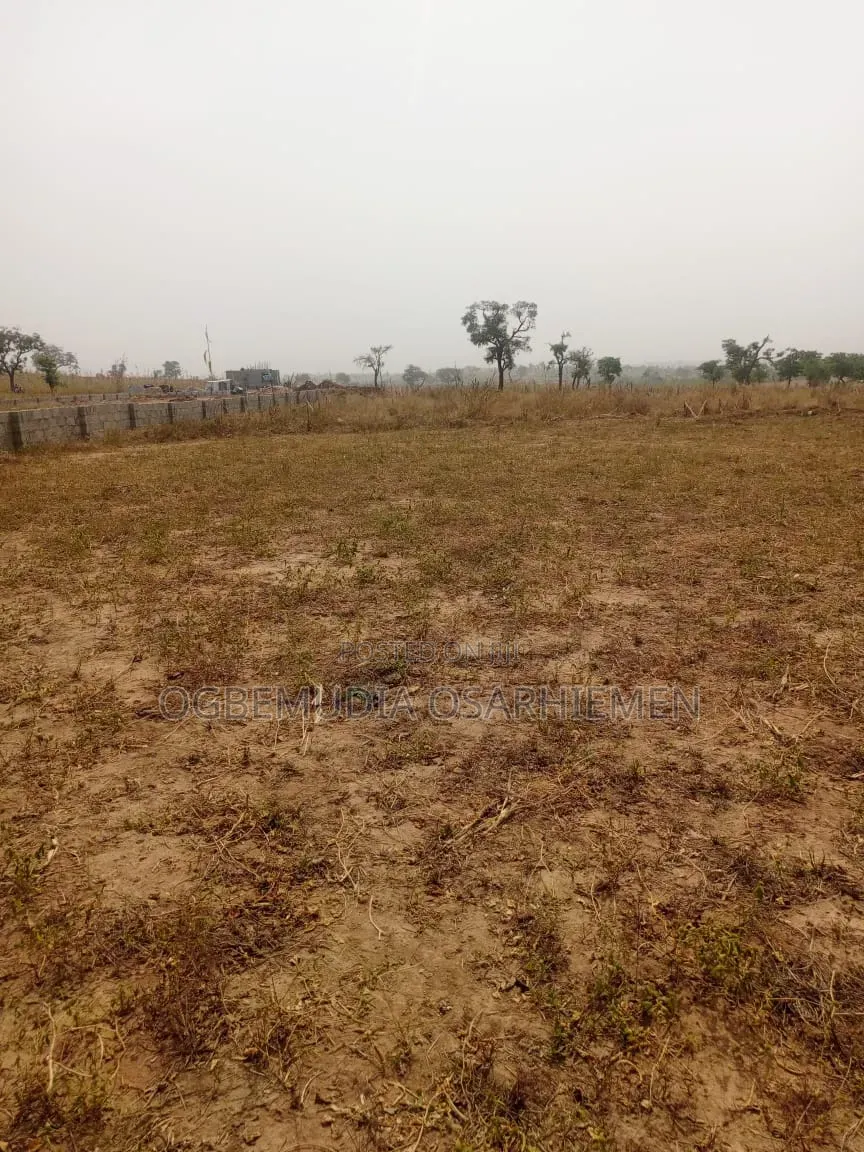 250sqm Estate Land for 4 Bedroom Semi-Detached Duplex With CofO in Ketti