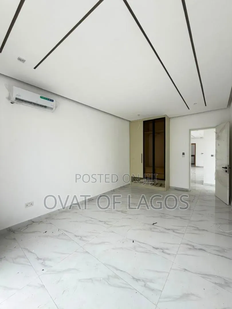 2bdrm Apartment in Lekki Phase 1 for sale in Lekki Phase 1