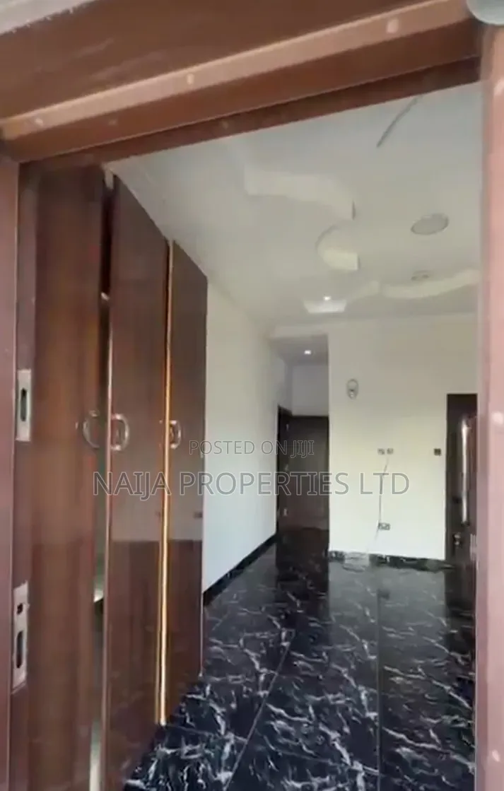 1bdrm Shared Apartment in Lekki County, Ikota for rent in Ikota