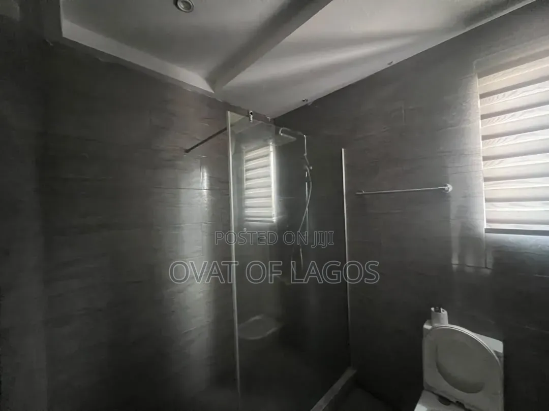 Furnished 1bdrm Block of Flats in Victoria Island for rent in Victoria Island Extension